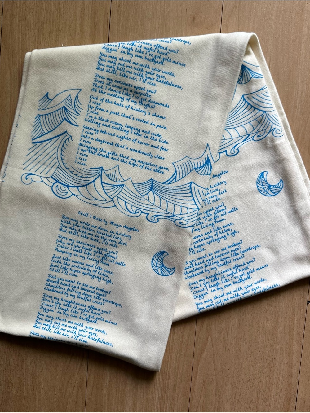 Womens Storiarts Poetry Infiniti Scarf Maya Angelou ‘Still I Rise’